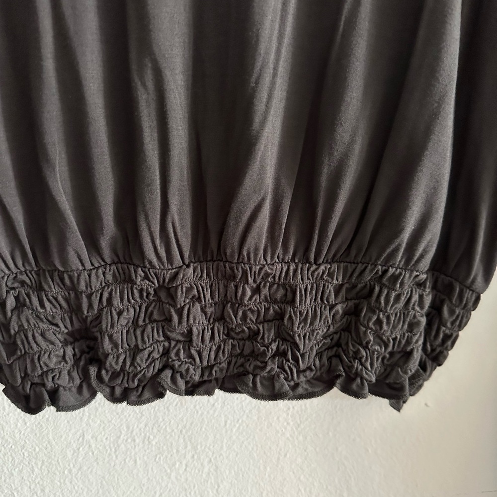 NWT American Eagle long sleeve blouse dark gray size small, elastic at the waist - Picture 3 of 4